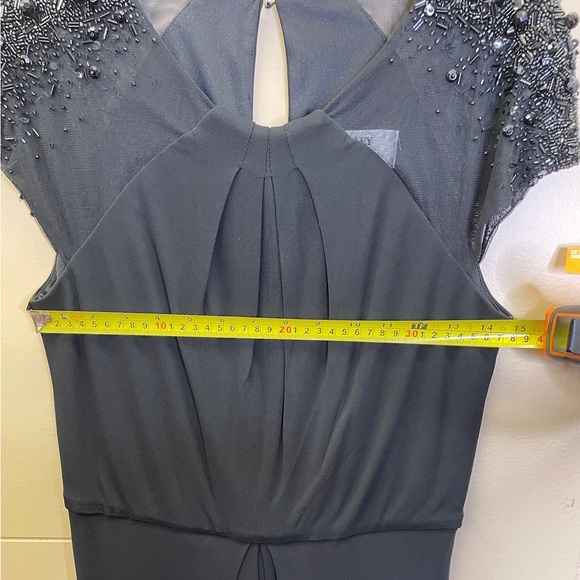 Badgley Mischka Embellished Cap Sleeve Sheath Dress Size 6 Solid Black - Picture 2 of 8